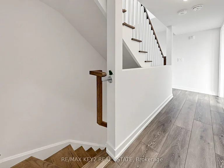 1670 Victoria Park Ave #213 — Photo 22