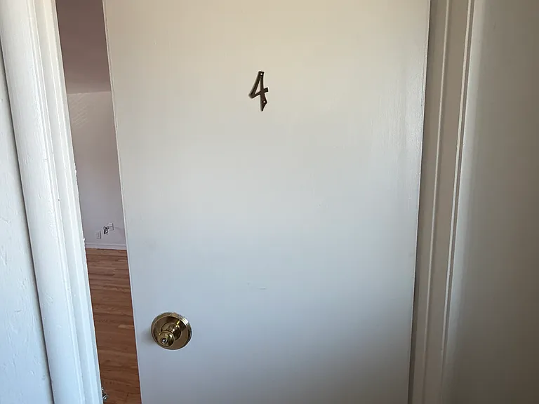 1322 Holly St #4 — Photo 5