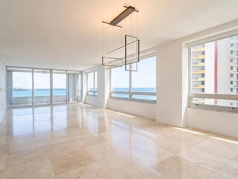 1541 Brickell Ave #A1801 — Photo 4