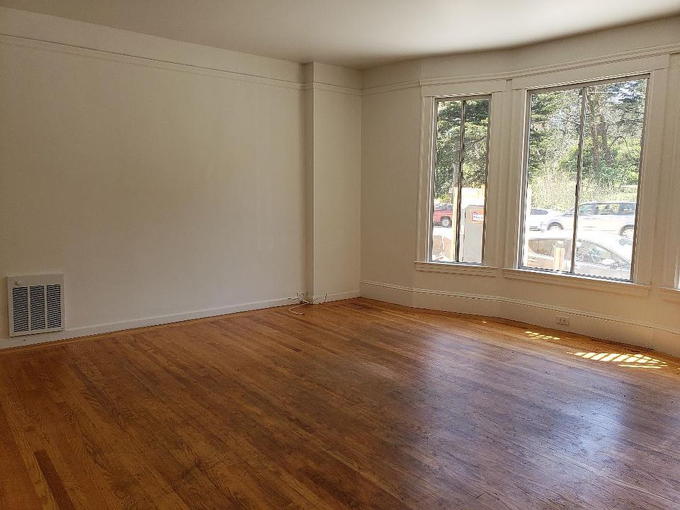 1st image of 3032 Fulton St