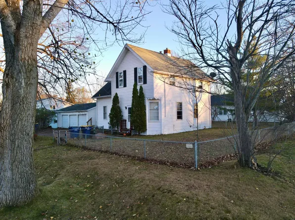 1701 E 3rd St, Merrill, WI 54452