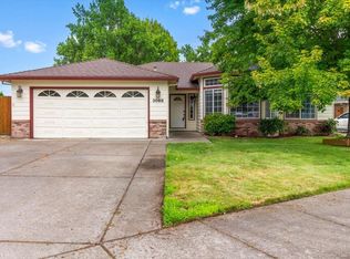 3068 Edgewood Dr, Medford, OR 97504