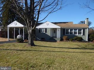 437 Edgehill Rd, York, PA 17403