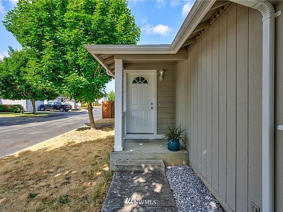 2nd image of 14900 44th Dr NE #164