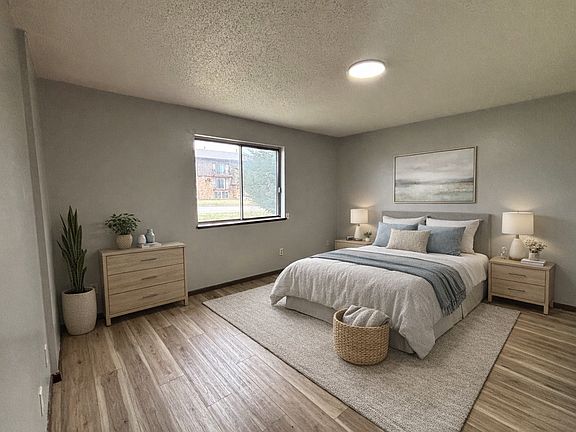 3rd image of 3749 W 9th St APT 1