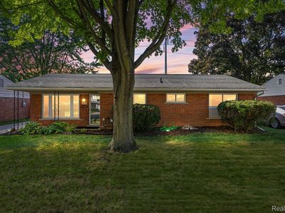 36618 Dowling St, Livonia, MI, 48150