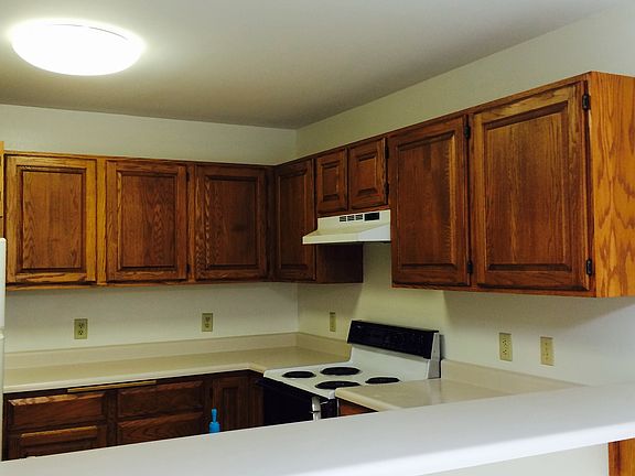 2nd image of 1118 Artisan Dr