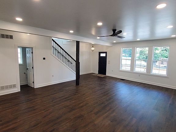 Family room - front door