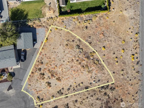 310 SW Buttercup Lane, Mattawa, WA 99349