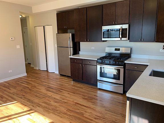 4th image of 4613 N Kedzie Ave