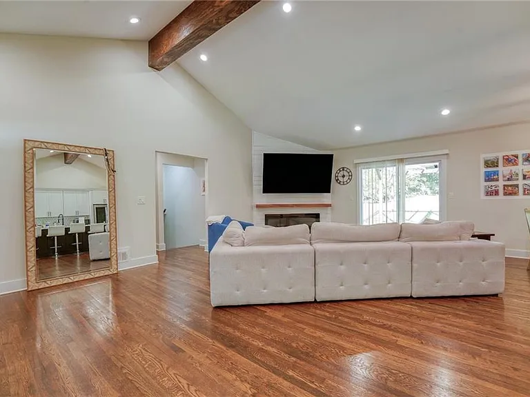 3076 McCully Dr NE — Photo 5