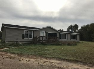 N9542 Aasen Rd, IOLA, WI 54945
