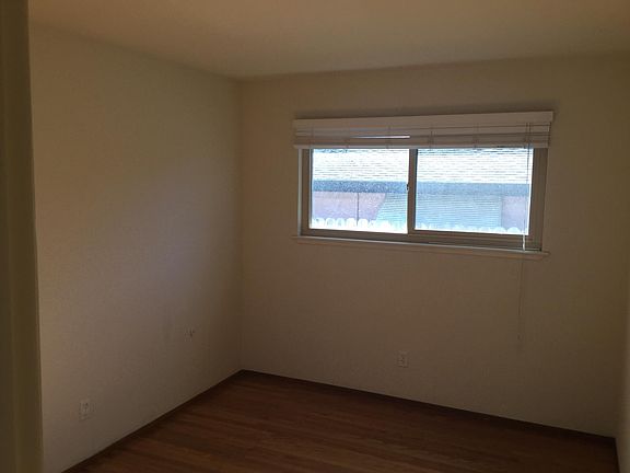 5th image of 5345 Chicago Ave
