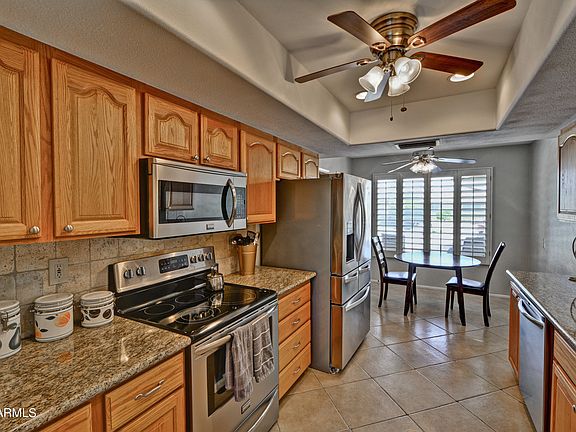 3rd image of 9205 W Glen Oaks Cir N