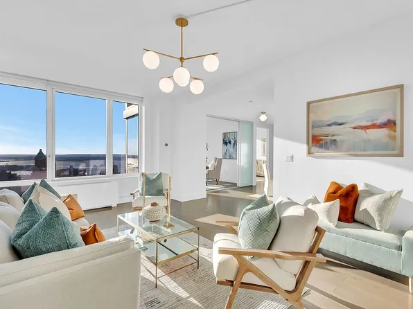 388 Bridge St APT 38A, Brooklyn, NY 11201