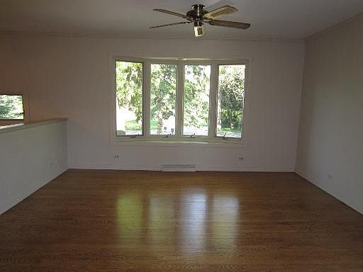 3rd image of 1158 Luther Ave