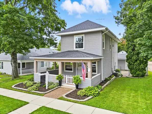 119 Evarts St, Belleville, WI 53508