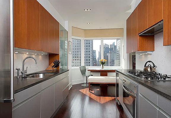 5th image of 300 E 55th St APT 30B
