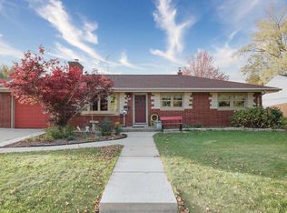 3915 E Iona Ter, Cudahy, WI 53110