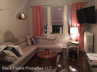 1527 Greenleaf St #2E, Evanston, IL 60202