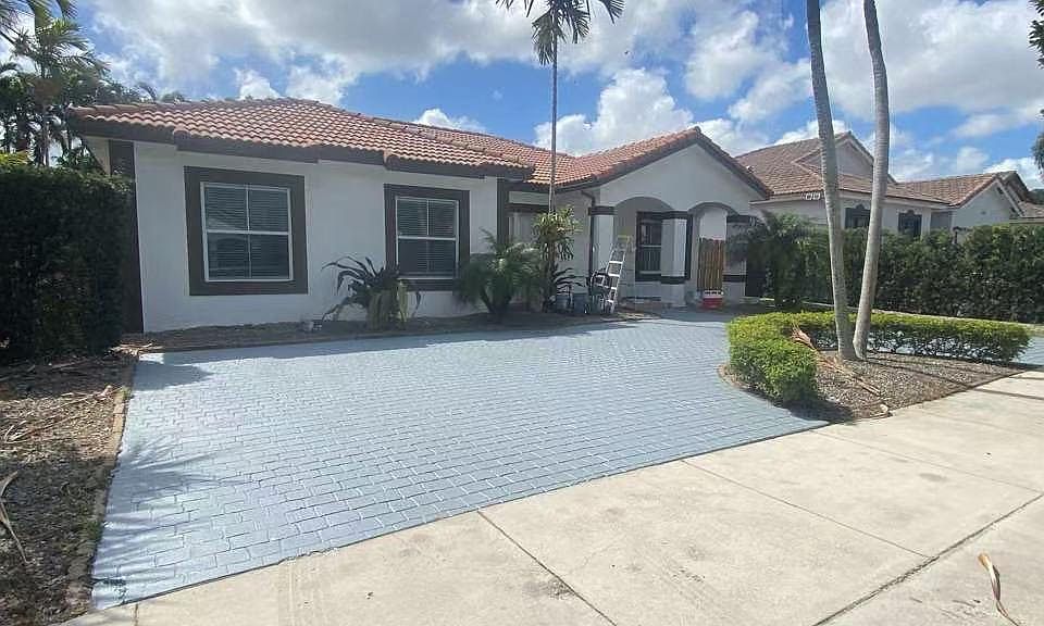 1st image of 8894 NW 168th St