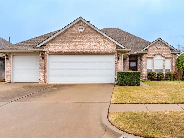 10208 Cumberland Ln, Oklahoma City, OK 73162