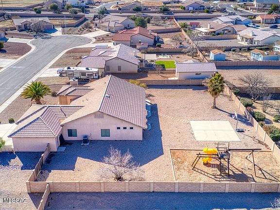 2nd image of 2561 Montaro Dr