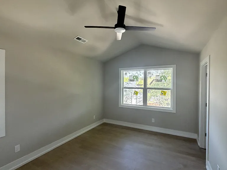 919 N Boyce St — Photo 5