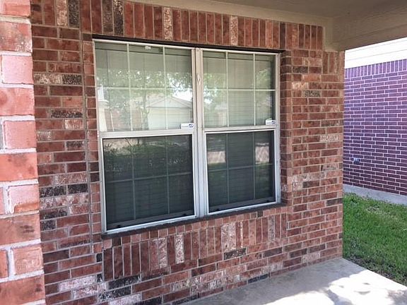 3rd image of 17530 Hoover Gardens Dr