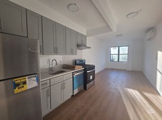 30-87 Steinway St Floor 2, Astoria, NY 11103