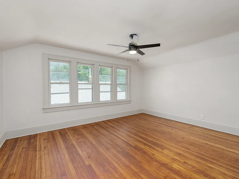 156 S Estelle Ave — Photo 9