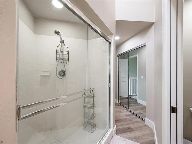 27113 Oakwood Lake Dr — Photo 25