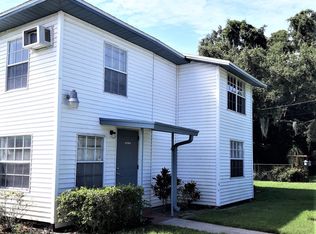 812 Lake Ariana Blvd APT B, Auburndale, FL 33823