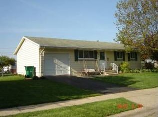 915 Roosevelt Ct, Newark, OH 43055