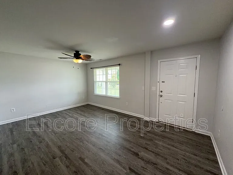 367 Crane Way — Photo 3
