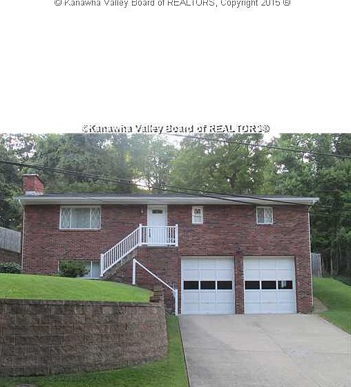 1st image of 823 Gordon Dr