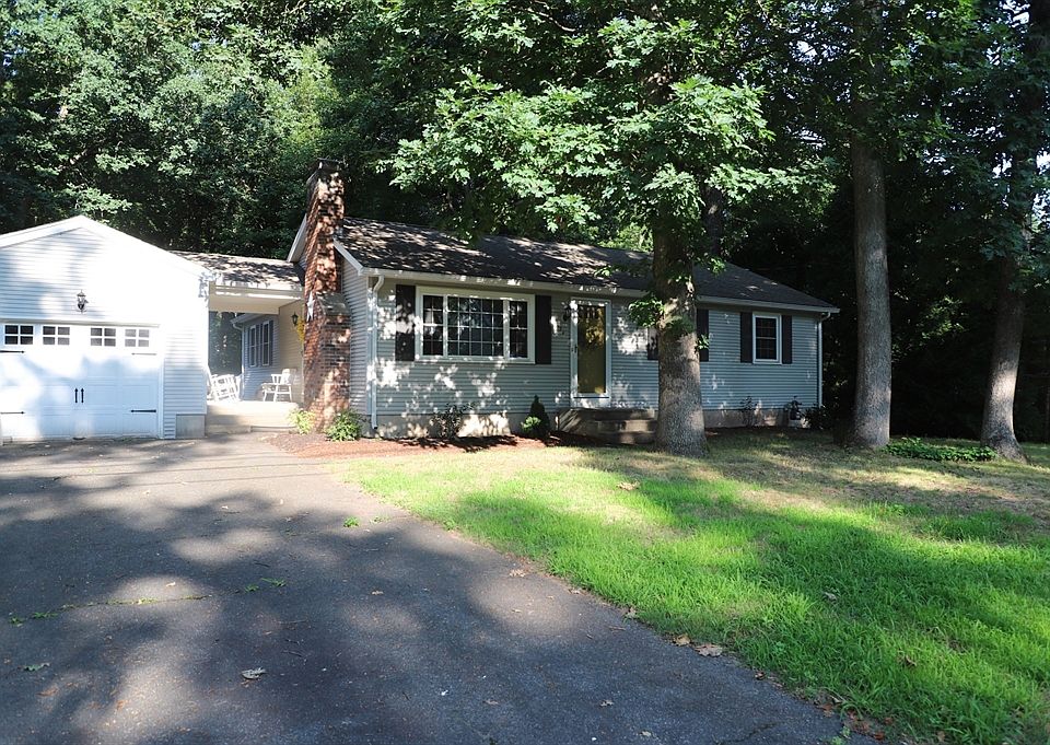 1st image of 134 Peekskill Ave