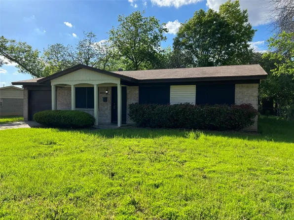 3005 Steven St, Irving, TX 75062