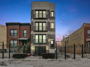 2827 W Congress Pkwy APT 3, Chicago, IL 60612