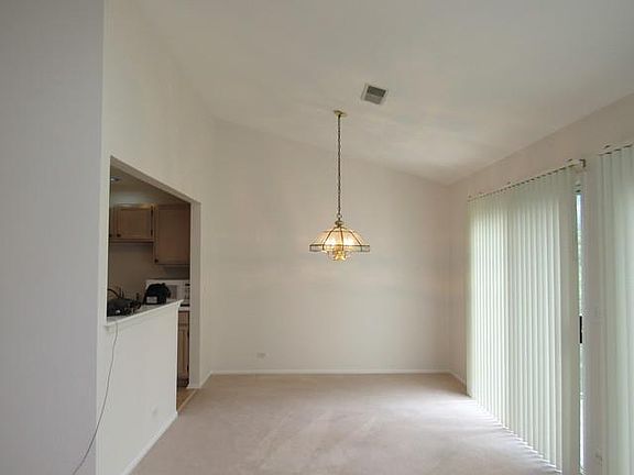 3rd image of 44 Amber Ct Unit V2