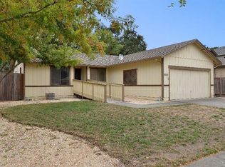 2764 Rochele St, Santa Rosa, CA 95403