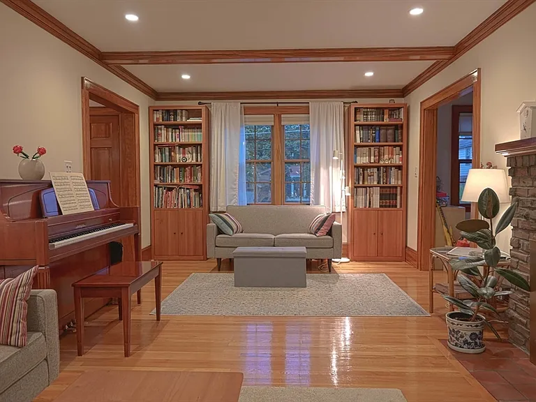 23 Richardson Rd — Photo 3