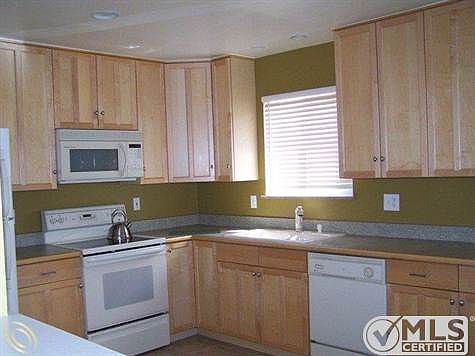 Beatrice Kitchen.JPG