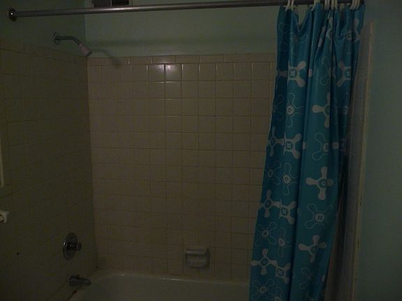 4th image of 3222 Thirteen Colony Ml #3A