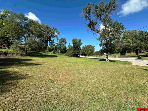 749 E Grove St, West Point, NE 68788