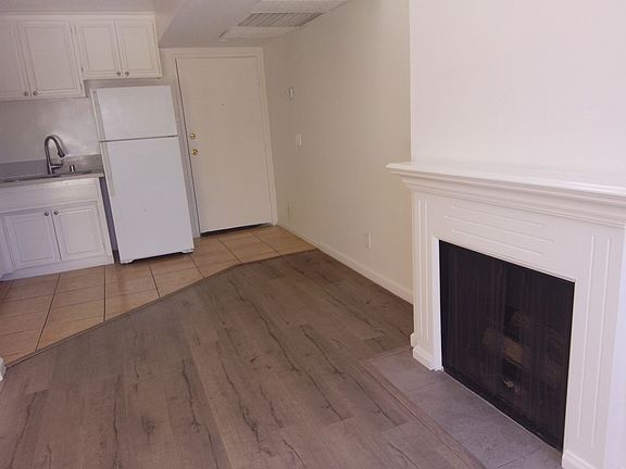 4th image of 5554 N Carpenter Ave #206