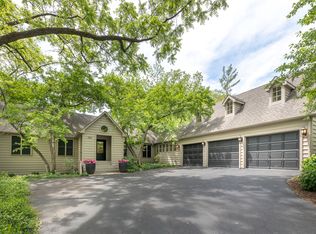 300 Hawley Ln, Geneva, IL 60134