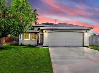 3719 E Sandyford Ave, Nampa, ID 83686