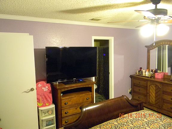 4th image of 2221 S 31st St