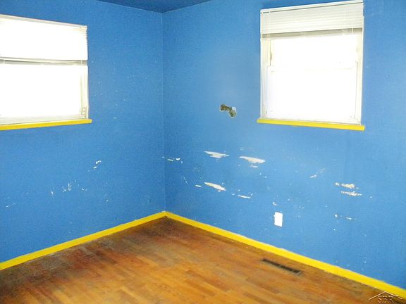 5th image of 1203 S 26th St
